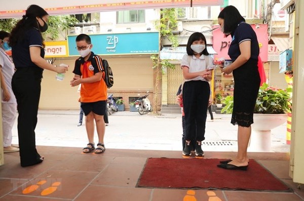 Học sinh trên địa bàn Hà Nội trở lại trường từ ngày 2.3 - Anh 1