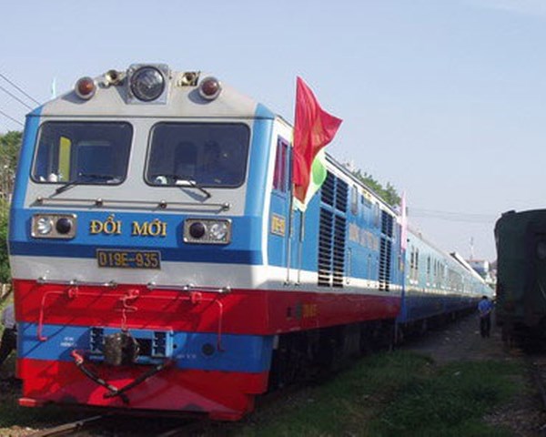Gỡ phong tỏa đường sắt Hà Nội - Hải Phòng đoạn qua Hải Dương - Anh 1