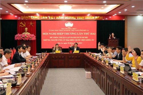 Ủy ban MTTQ Việt Nam tỉnh Sơn La tổ chức Hội nghị hiệp thuơng lần 2 - Anh 1