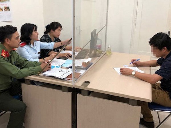 Hà Nội xử phạt trường hợp đăng tải thông tin sai về bầu cử trên Zalo - Anh 1