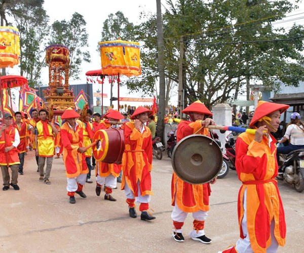 Độc đáo lễ hội Cầu Ngư ở làng biển Cảnh Dương - Anh 2