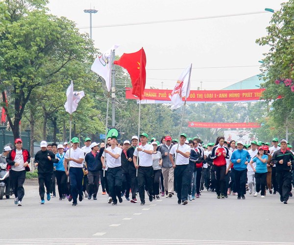 Hơn 3.000 người tham gia Ngày chạy hưởng ứng Asian Games 18 tại Việt Nam - Anh 5