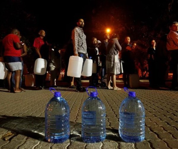 Cape Town -Nam Phi: Khan hiếm nguồn nước, du lịch bị ảnh hưởng nặng nề - Anh 1