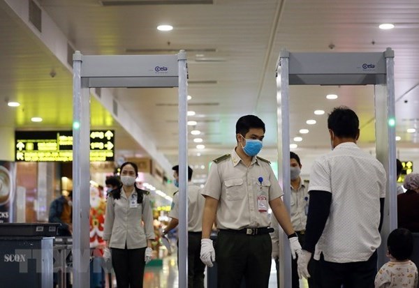 Lắp đặt bổ sung thêm các máy soi chiếu an ninh tại sân bay Nội Bài - Anh 1