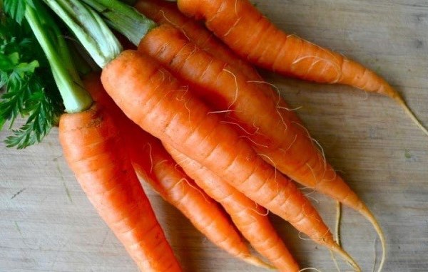 Điểm danh những công dụng cà rốt đem lại cho sức khoẻ - Anh 1