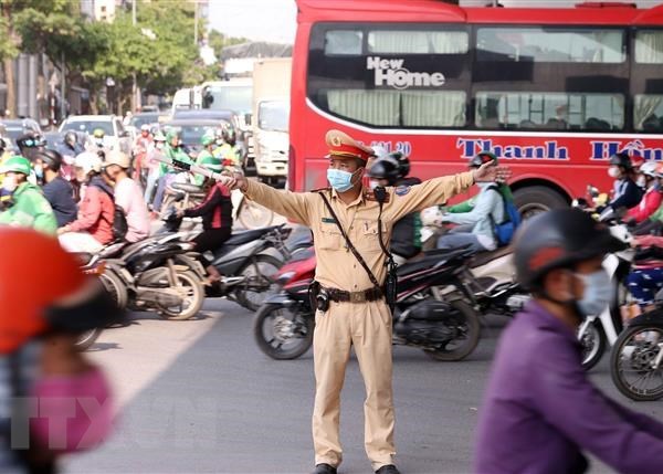 58 người tử vong vì tai nạn giao thông trong 4 ngày nghỉ lễ - Anh 1