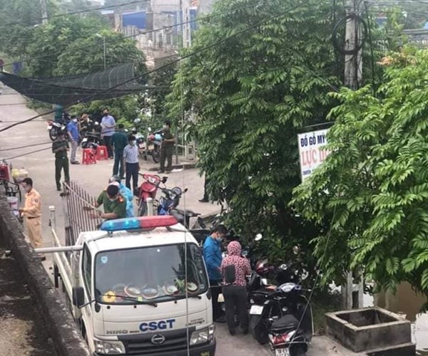 Nam Định: Giãn cách xã hội tại thị trấn Cổ Lễ do có người nhiễm Covid-19 - Anh 1