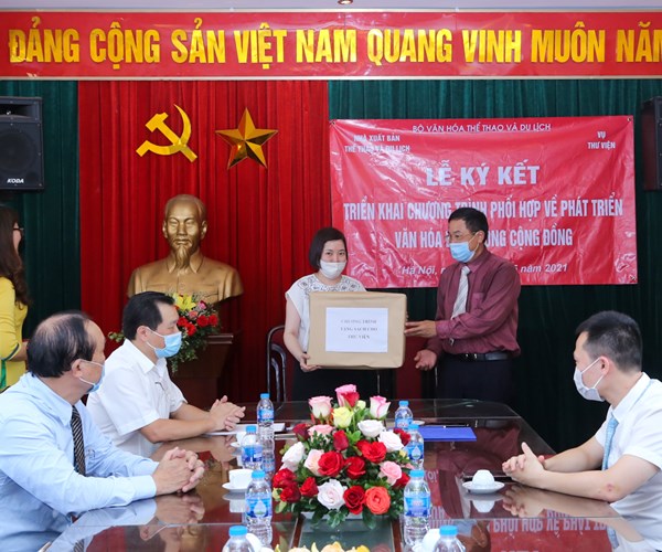 Vụ Thư viện phối hợp với NXB Thể thao và Du lịch thúc đẩy phát triển văn hóa đọc - Anh 5