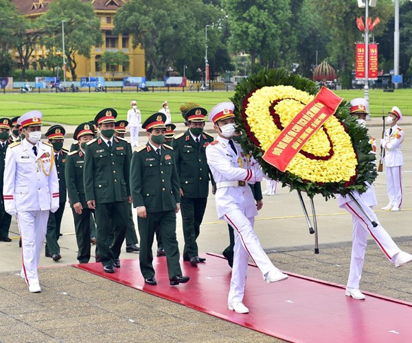 Lãnh đạo Đảng, Nhà nước vào Lăng viếng Chủ tịch Hồ Chí Minh - Anh 3