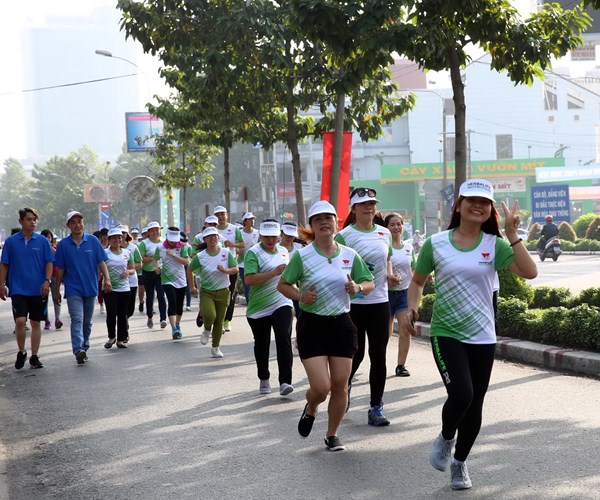 72 năm Ngày Thể thao Việt Nam: Cả nước tham gia Ngày chạy Olympic Vì sức khỏe toàn dân - Anh 2