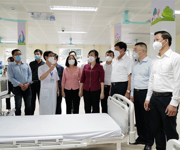 Trung tâm ICU điều trị bệnh nhân Covid-19 nặng tại Bắc Ninh do Sun Group tài trợ hiện đại ra sao? - Anh 1