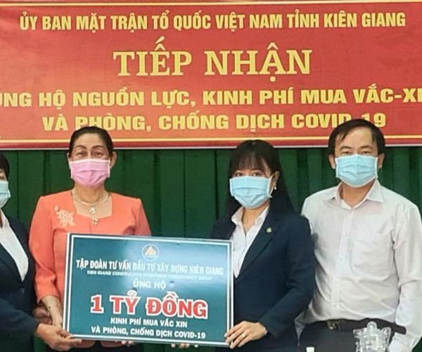 Kiên Giang tiếp nhận 1 tỉ đồng ủng hộ mua vaccine phòng, chống Covid 19 - Anh 1