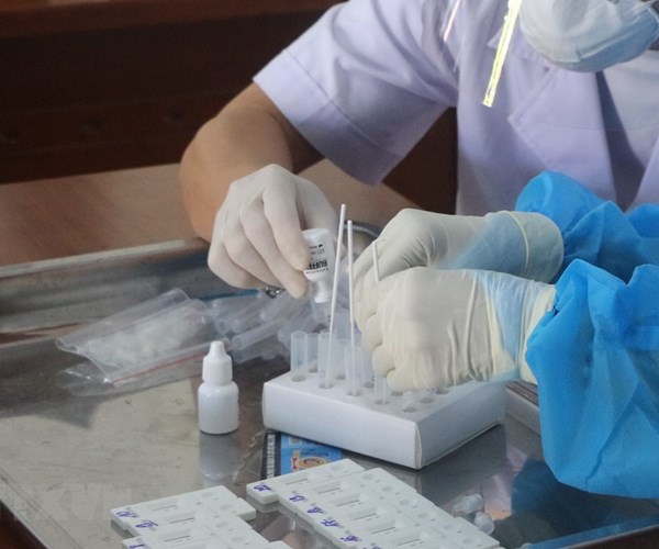 Lâm Đồng: Khởi tố vụ án làm lây lan dịch Covid-19 ở huyện Đạ Tẻh - Anh 1