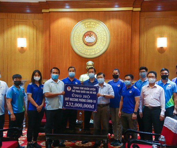 Trung tâm HLTTQG Hà Nội ủng hộ Quỹ vắcxin phòng dịch Covid-19 - Anh 2