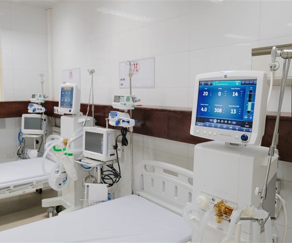 Sun Group ủng hộ 70 tỷ đồng mua trang thiết bị y tế cho TPHCM, Đồng Nai, Vũng Tàu, Kiên Giang - Anh 1
