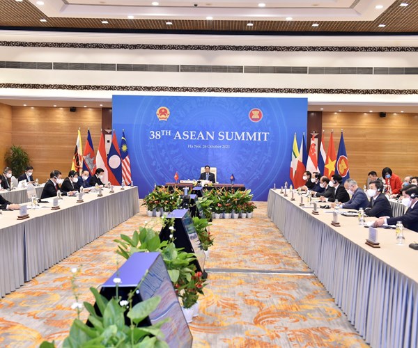Thủ tướng Phạm Minh Chính dự Hội nghị cấp cao ASEAN 38 - Anh 2