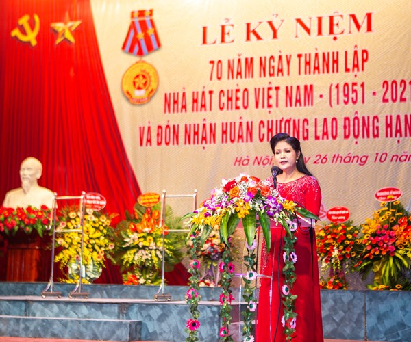 Nhà hát Chèo Việt Nam kỷ niệm 70 năm ngày thành lập và đón nhận Huân chương Lao động hạng Nhì - Anh 5