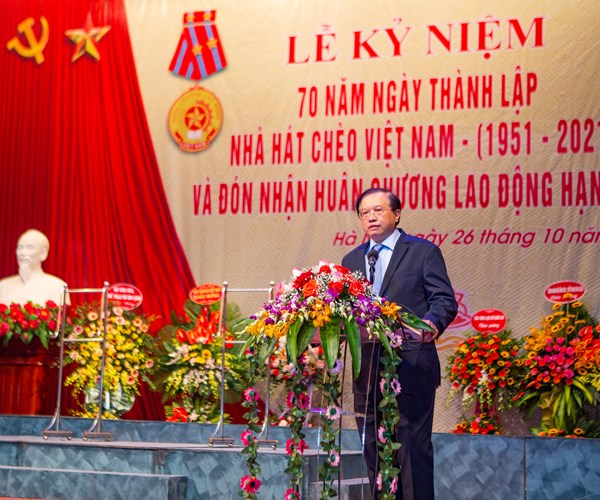 Nhà hát Chèo Việt Nam kỷ niệm 70 năm ngày thành lập và đón nhận Huân chương Lao động hạng Nhì - Anh 2