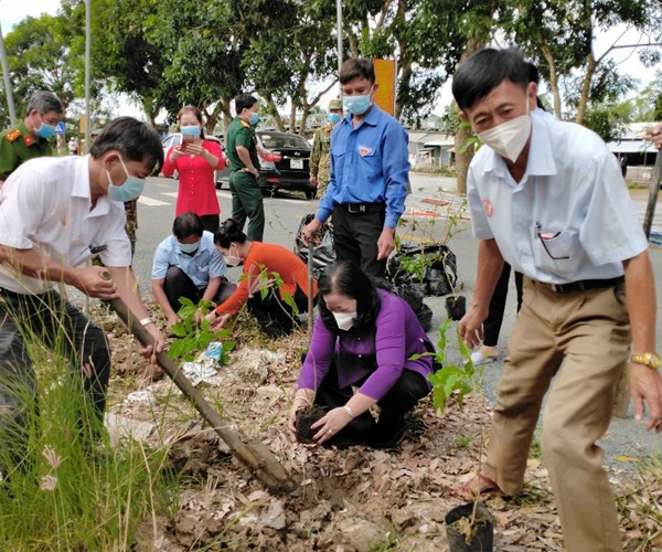 Lan tỏa những phong trào bảo vệ môi trường ở Kiên Giang - Anh 1