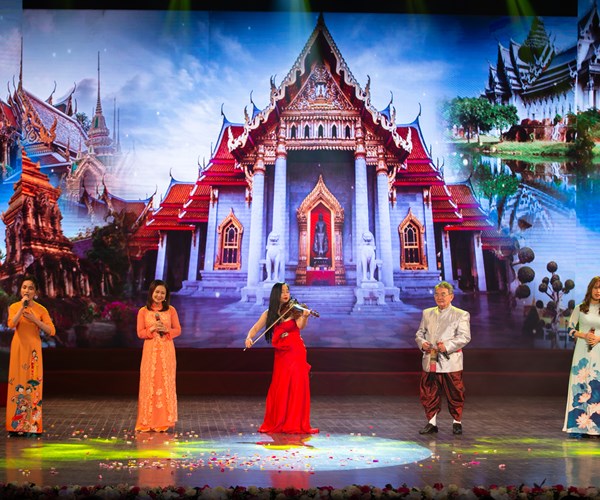 Đặc sắc chương trình nghệ thuật “Đêm Gala Việt Nam - Thái Lan: 45 năm hữu nghị” - Anh 6