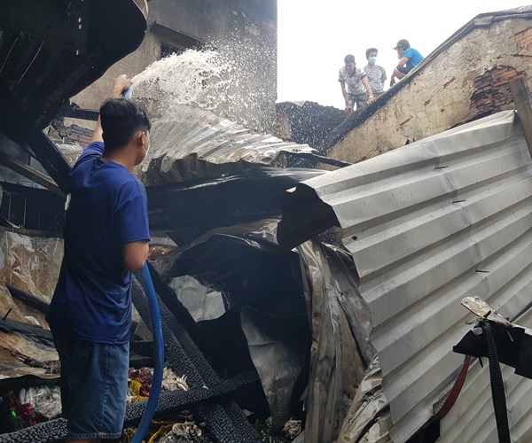 Kiên Giang: Hai vụ cháy làm 4 người chết và thiêu rụi nhiều căn nhà - Anh 1