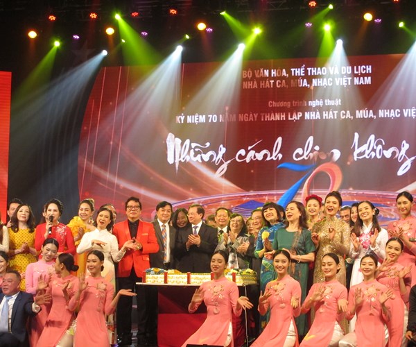 70 năm thành lập Nhà hát Ca Múa Nhạc Việt Nam: Xứng đáng để tự hào - Anh 6