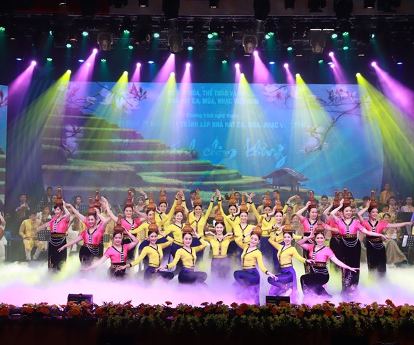 70 năm thành lập Nhà hát Ca Múa Nhạc Việt Nam: Xứng đáng để tự hào - Anh 10
