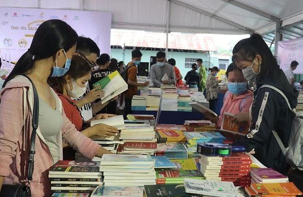 Lai Châu: Hướng tới Ngày sách và Văn hóa đọc Việt Nam năm 2022 - Anh 1
