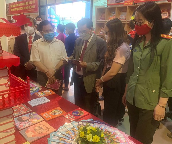 Ngày Sách và Văn hóa đọc Việt Nam năm 2022 tại Điện Biên - Anh 1