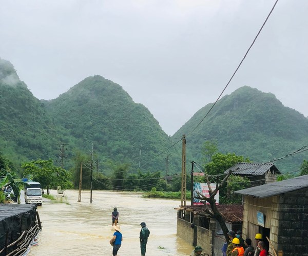 Mưa lớn gây ngập úng, chia cắt giao thông ở Bắc Sơn, Lạng Sơn - Anh 5