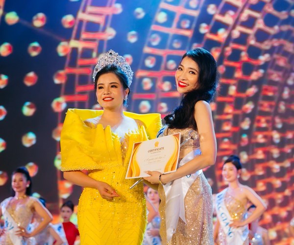 Người đẹp Hà Nội giành danh hiệu Miss Tài năng nữ hoàng Yoga Việt Nam - Anh 4