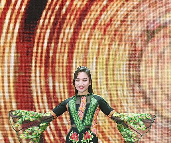 Áo dài và nghệ thuật Việt toả sáng tại Lễ hội Du lịch – Văn hoá Việt Nam tại Hàn Quốc - Anh 6