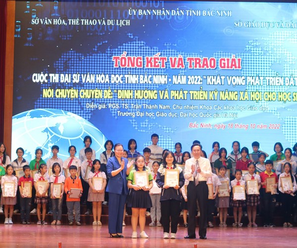 Trao giải Cuộc thi Đại sứ văn hóa đọc Bắc Ninh năm 2022 - Anh 1