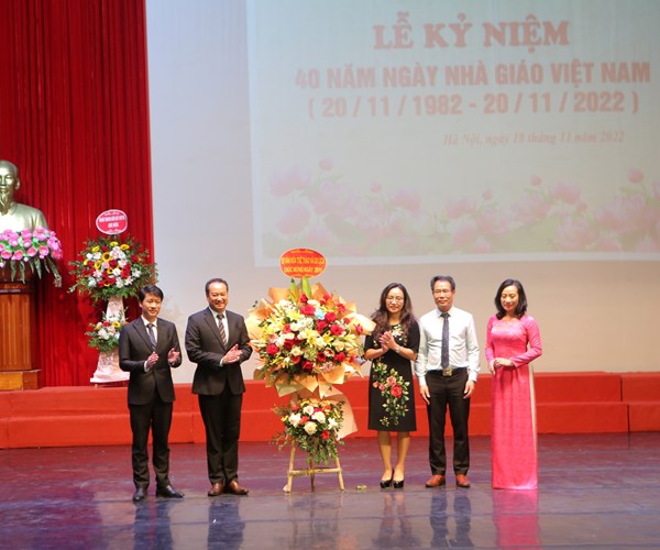 Học viện Múa Việt Nam kỷ niệm ngày Nhà giáo Việt Nam - Anh 1