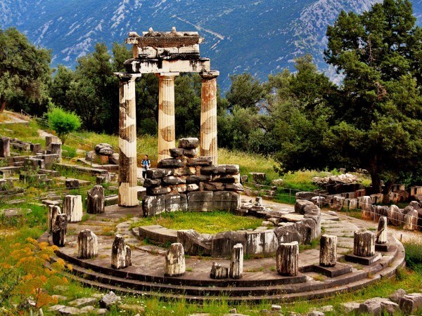 Phát hiện tàn tích một ngôi đền cổ đại ở Hy Lạp - Anh 1
