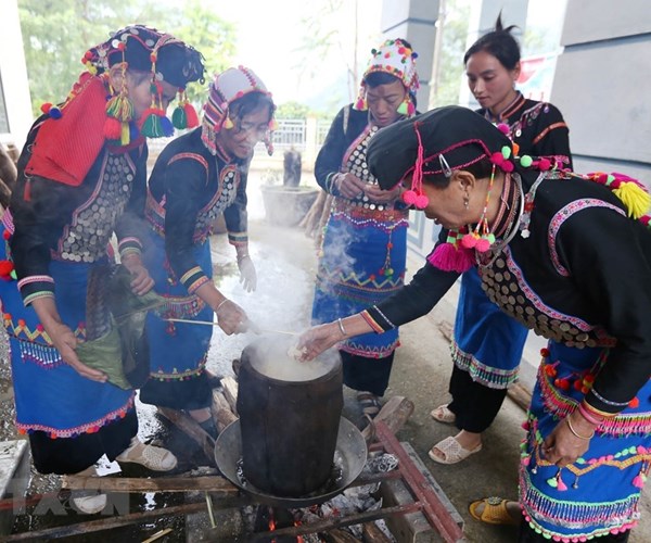Độc đáo phong tục ăn Tết của dân tộc Si La ở Lai Châu - Anh 2