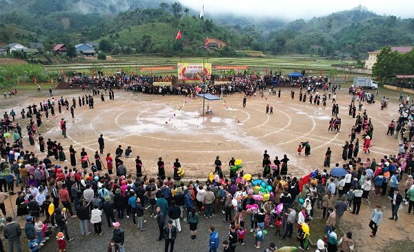Độc đáo lễ hội Lồng Tồng của người Tày ở Kiến Thành - Anh 4