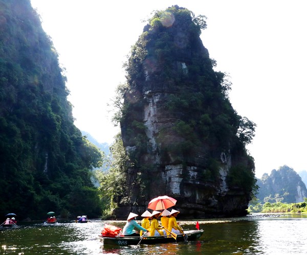Quan the di san the gioi Trang An, Khu du lich quoc gia Tam Chuc: Phat trien ben vung voi cac san pham du lich da dang, doc dao - Anh 1
