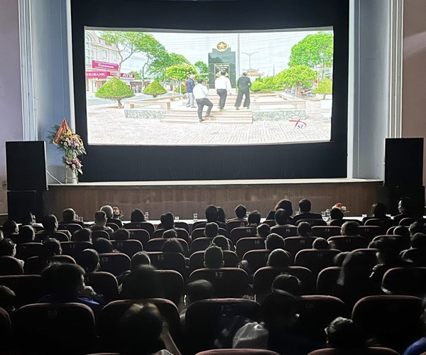 Hải Phòng chiếu phim Kỷ niệm 70 năm Điện ảnh Cách mạng Việt Nam - Anh 1