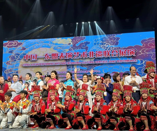 Nghệ thuật Việt Nam toả sáng tại Tuần lễ Di sản văn hóa phi vật thể ASEAN-Trung Quốc - Anh 1
