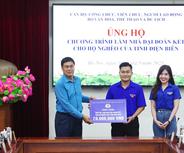 Bộ VHTTDL: Chung tay hỗ trợ làm nhà đại đoàn kết cho hộ nghèo của tỉnh Điện Biên - Anh 10