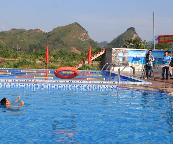 Lai Châu: Phát động toàn dân tập luyện môn bơi, phòng, chống đuối nước - Anh 1