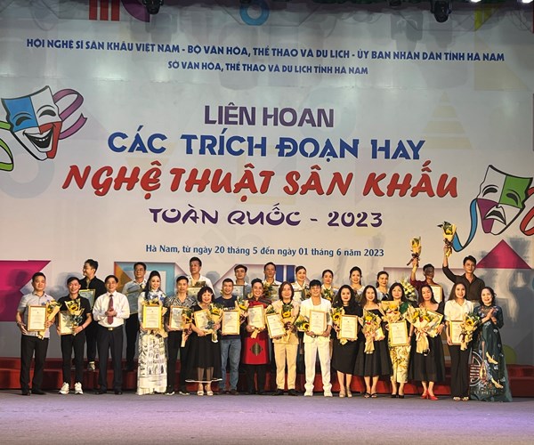 Bế mạc Liên hoan các trích đoạn hay nghệ thuật Sân khấu toàn quốc - Anh 6