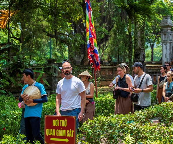 Co do Hoa Lu- ve dep co kinh cuon hut du khach - Anh 12