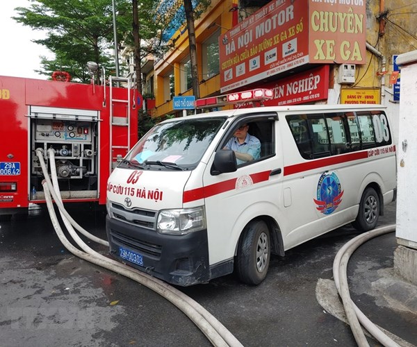 Hà Nội: 3 người tử vong trong vụ cháy nhà tại ngõ Thổ Quan - Anh 1
