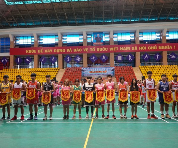 200 VĐV tham gia Giải bóng rổ các CLB trẻ Điện Biên - Anh 2