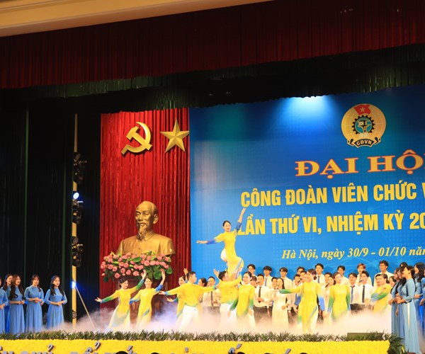 Ông Ngọ Duy Hiểu tái đắc cử Chủ tịch Công đoàn Viên chức Việt Nam - Anh 6