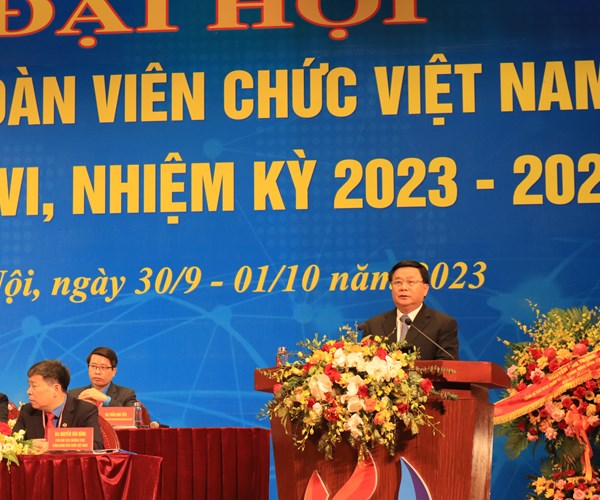 Ông Ngọ Duy Hiểu tái đắc cử Chủ tịch Công đoàn Viên chức Việt Nam - Anh 1