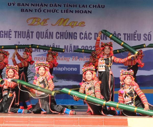 Bế mạc Liên hoan Nghệ thuật quần chúng các dân tộc Lai Châu 2023 - Anh 2