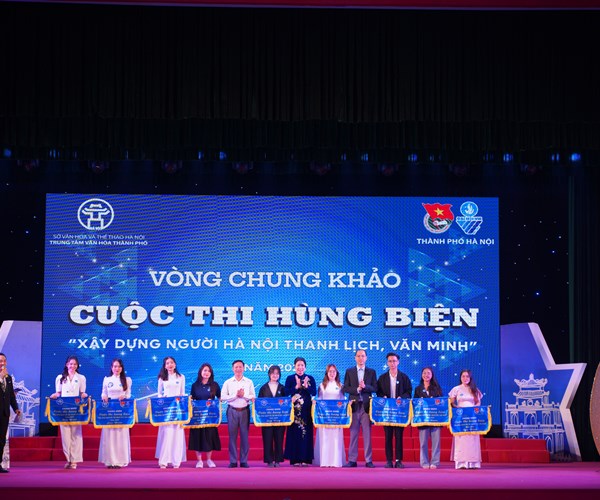 Cuộc thi “Xây dựng người Hà Nội thanh lịch, văn minh”: Xây dựng hình mẫu thanh niên Thủ đô thời đại mới - Anh 1